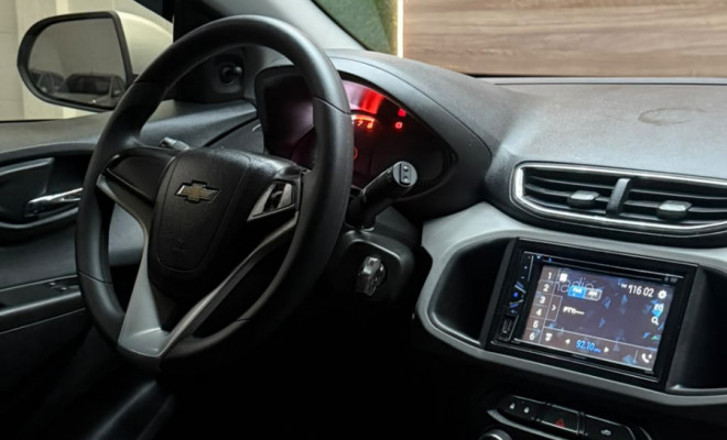 GM - Chevrolet ONIX HATCH LT 1.0 8V FlexPower 5p Mec. 2019-9