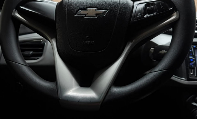 GM - Chevrolet ONIX HATCH LT 1.0 8V FlexPower 5p Mec. 2019-7