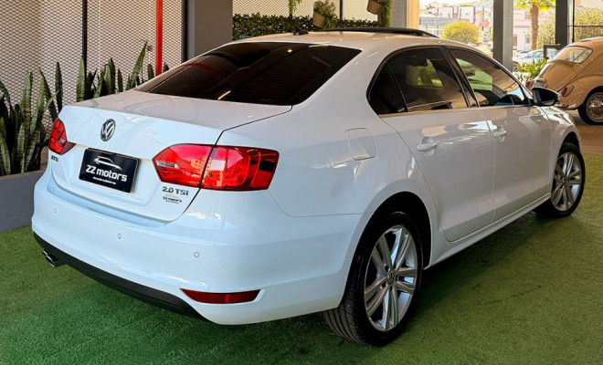 VW - Jetta Highline 2.0 TSI 16V 4p Tiptronic 2014-4