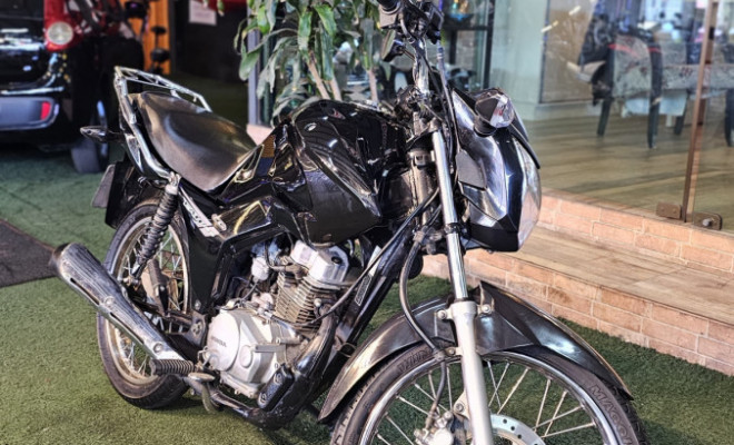 HONDA CG 125 FAN ESD 2014 Gasolina-1