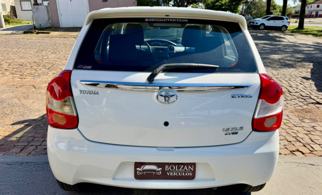 Toyota ETIOS XLS 1.5 Flex 16V 5p Mec. 2013 Flex-2