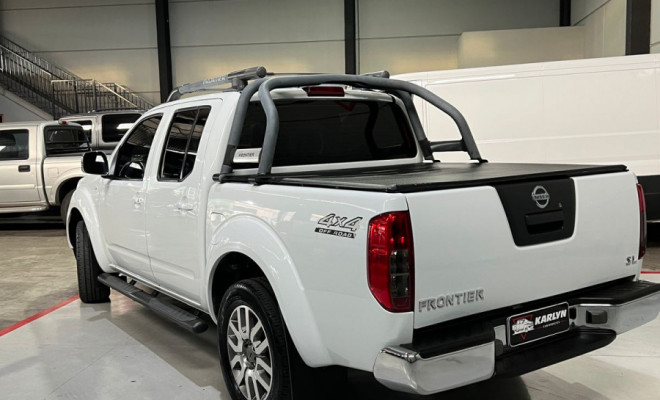 Nissan Frontier SL CD 4x4 2.5TB Diesel Aut 2016 Diesel-1