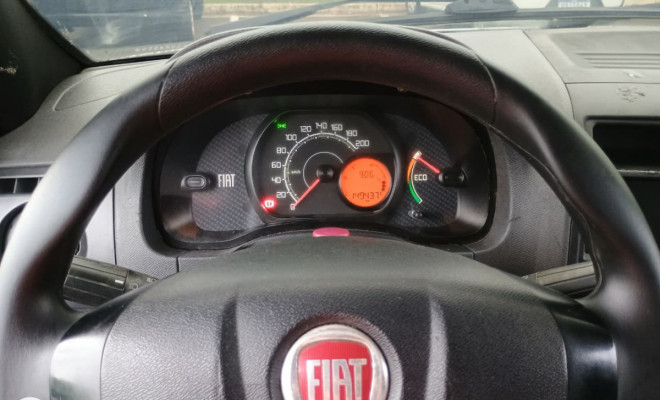 Fiat Palio Celebration 1.0 Fire Flex 8V 4p 2015 Flex-8