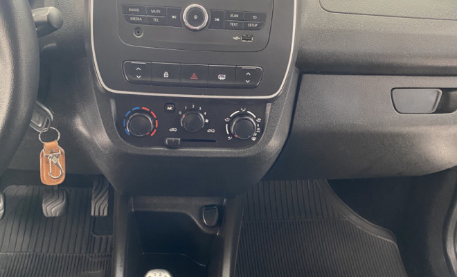 Renault KWID Zen 1.0 Flex Mec 2018-13