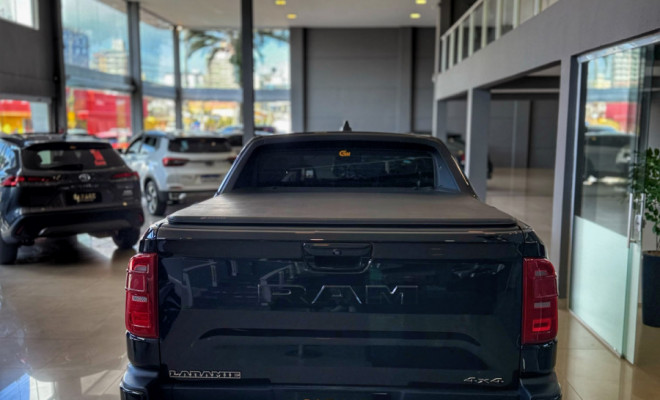 RAM RAMPAGE LAR. HURR. 4 2.0 TB CD 4X4  Aut. 2024 Gasolina-0