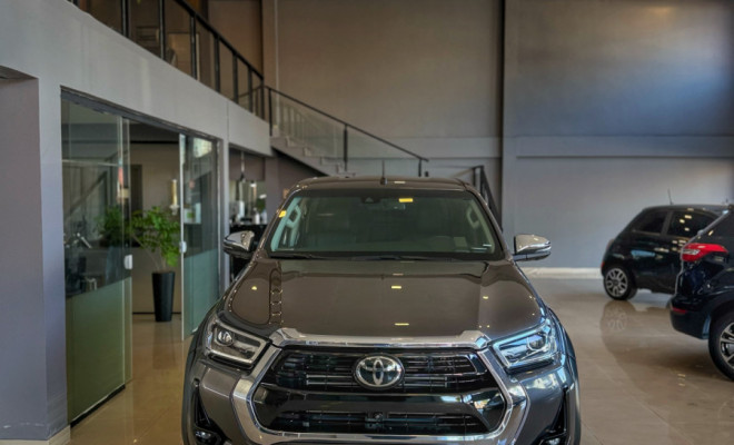 Toyota Hilux CD SRX Limited 4x4 2.8 TDI Die.Aut 2023 Diesel-5