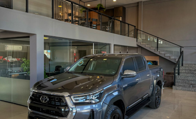 Toyota Hilux CD SRX Limited 4x4 2.8 TDI Die.Aut 2023 Diesel
