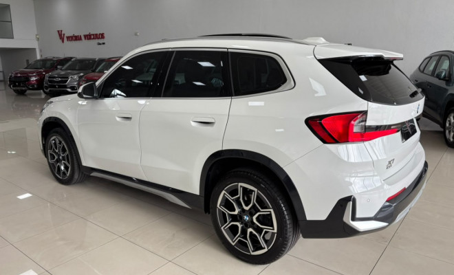 BMW X1 SDRIVE 20i X-Line 2.0 TB Aut. 2026 Gasolina-3