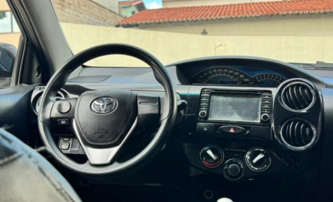 Toyota ETIOS PLATINUM Sed. 1.5 Flex 16V 4p Mec. 2015 Flex-7