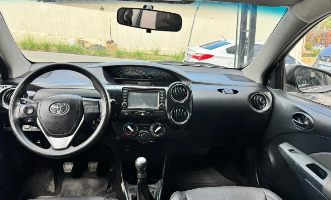 Toyota ETIOS PLATINUM Sed. 1.5 Flex 16V 4p Mec. 2015 Flex-6