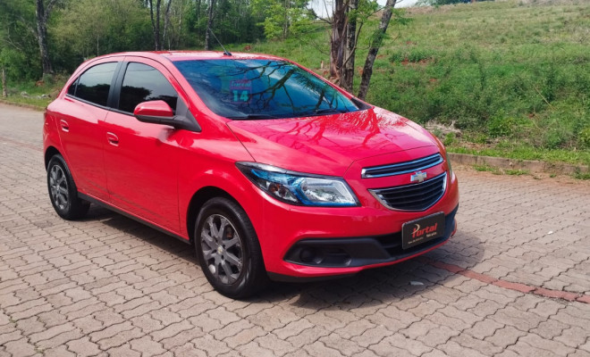 GM - Chevrolet ONIX HATCH LT 1.4 8V FlexPower 5p Mec. 2014 Flex