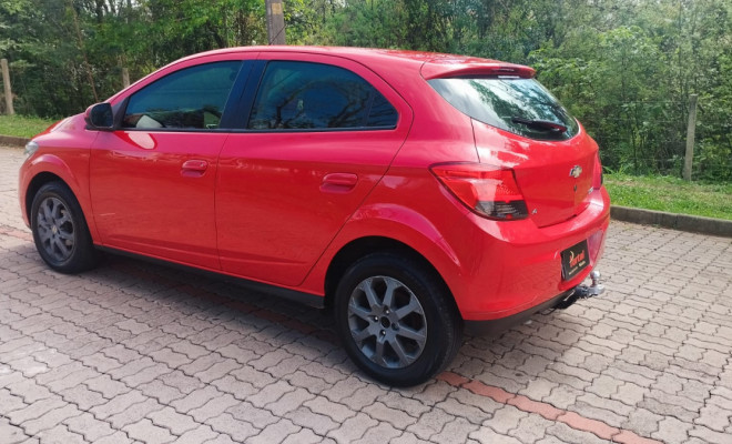 GM - Chevrolet ONIX HATCH LT 1.4 8V FlexPower 5p Mec. 2014 Flex-3