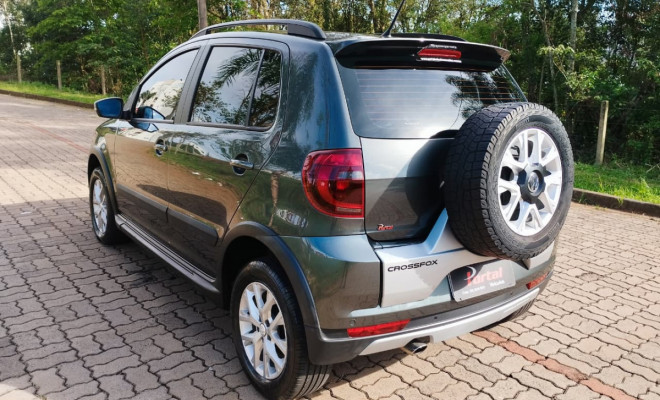 VW - VolksWagen CROSSFOX 1.6 Mi Total Flex 8V 5p 2014 Flex-2
