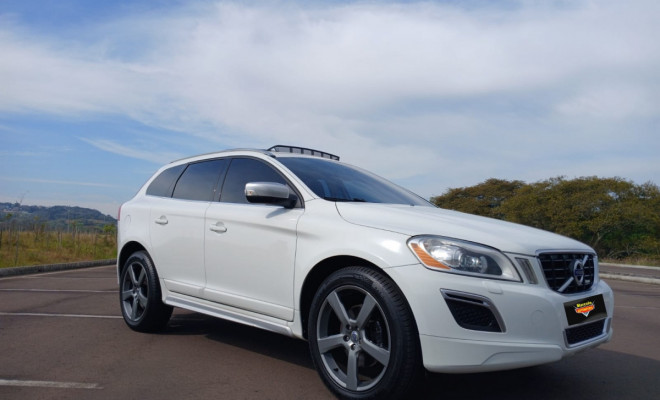 Volvo XC 60 2.0 T5  5p 2013 Gasolina-3