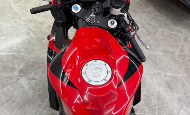 HONDA CBR 600 RR 2007 Gasolina-3