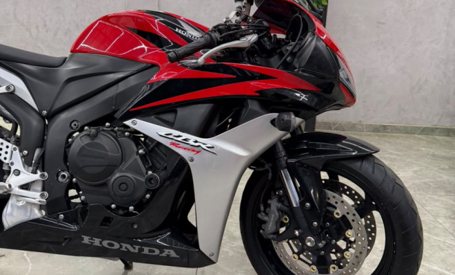 HONDA CBR 600 RR 2007 Gasolina-7