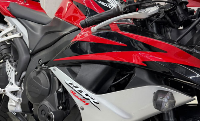 HONDA CBR 600 RR 2007 Gasolina-10