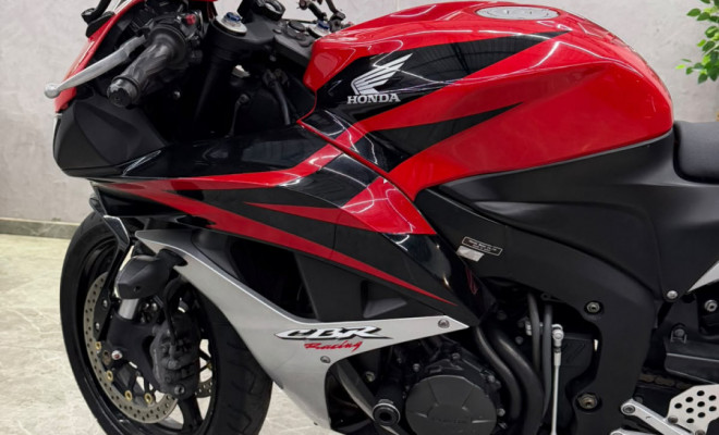 HONDA CBR 600 RR 2007 Gasolina-2