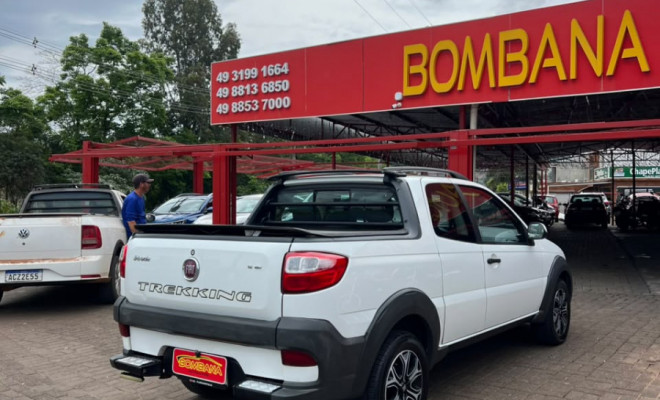 Fiat Strada Trekking 1.6 16V Flex CD 2015 Flex-3