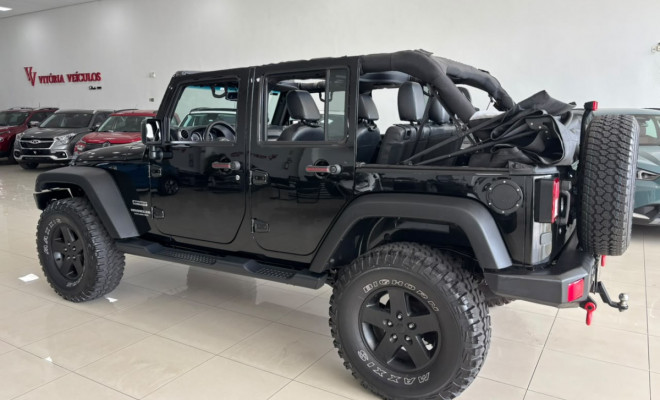 Jeep Wrangler Unlimited Sport 3.6 V6 2015 Gasolina-3