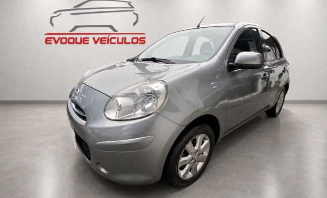 Nissan MARCH SV 1.6 16V Flex Fuel 2013 Flex