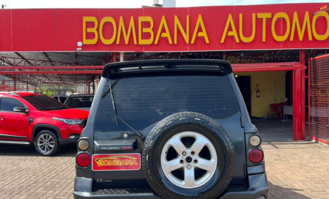 Mitsubishi Pajero TR4 GLS 2.0 Flex 16V 4x4 Mec. 2009 Flex-1