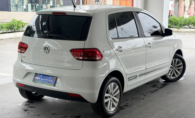 VW - VolksWagen Fox Connect 1.6 Flex 8V 5p 2019 Flex-4