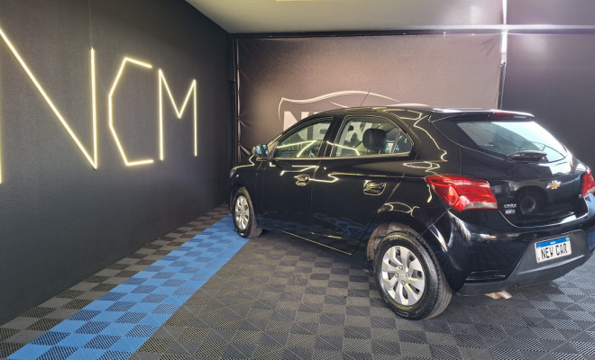 GM - Chevrolet ONIX HATCH LT 1.0 8V FlexPower 5p Mec. 2019 Flex-4