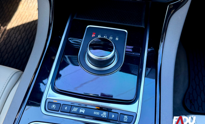 Jaguar XE 2.0 Turbocharged Pure 240cv Aut. 2017 Gasolina-7