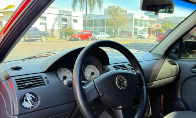 VW - VolksWagen Gol 1.6 Mi Plus Total Flex 8V 4p 2003 Gasolina-7