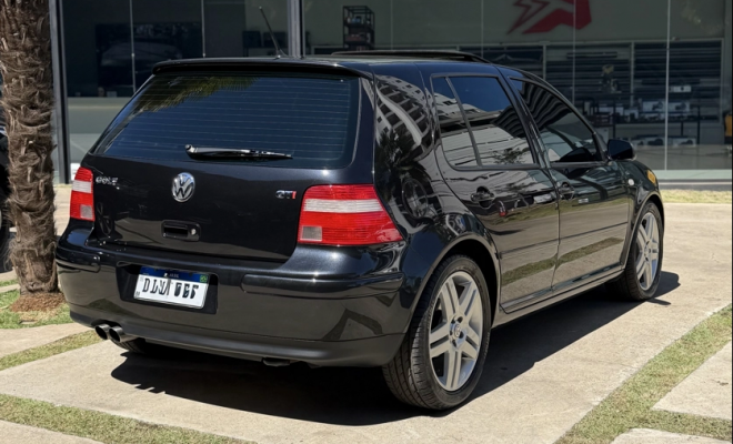 VW - VolksWagen Golf GTi 1.8 Mi 180/193cv Turbo 4p Mec. 2004 Gasolina-7