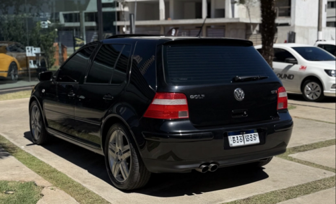 VW - VolksWagen Golf GTi 1.8 Mi 180/193cv Turbo 4p Mec. 2004 Gasolina-4