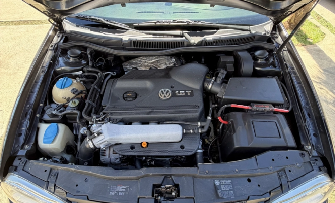 VW - VolksWagen Golf GTi 1.8 Mi 180/193cv Turbo 4p Mec. 2004 Gasolina-11