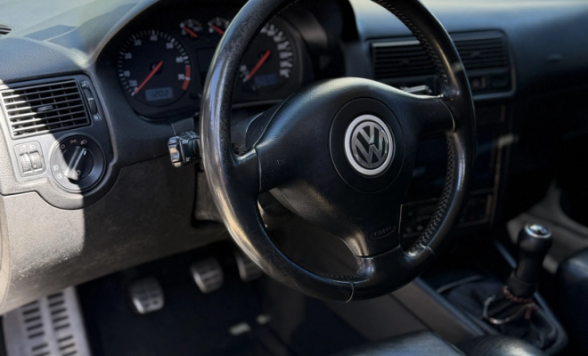 VW - VolksWagen Golf GTi 1.8 Mi 180/193cv Turbo 4p Mec. 2004 Gasolina-13
