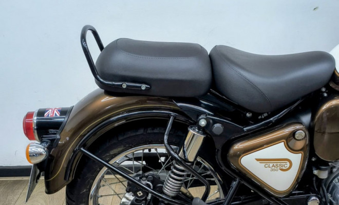 Royal Enfield Classic 350 Heritage 2026 Gasolina-5