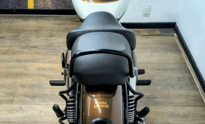 Royal Enfield Classic 350 Heritage 2026 Gasolina-10