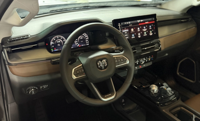 RAM RAMPAGE LAR. HURR. 4 2.0 TB CD 4X4  Aut. 2024 Gasolina-1