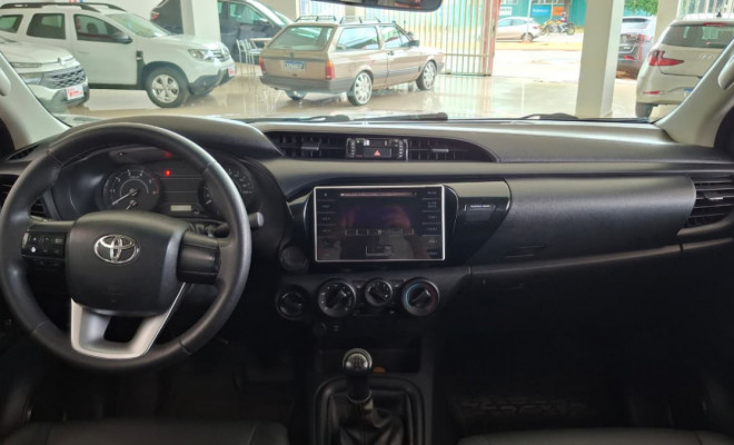 Toyota Hilux CD 4x4 2.8 Diesel Mec. 2019 Diesel-7