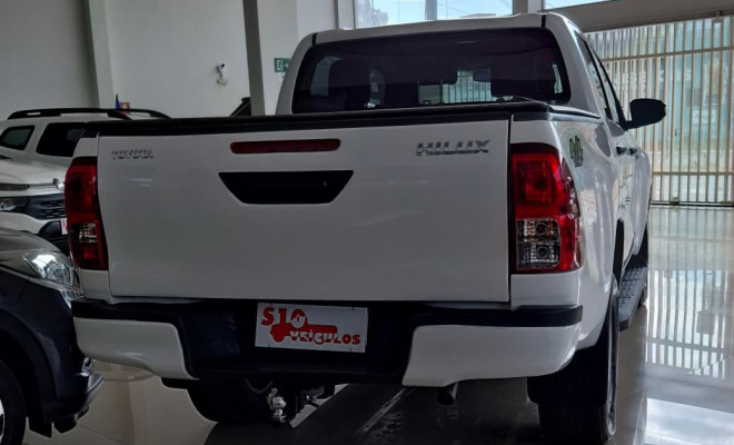 Toyota Hilux CD 4x4 2.8 Diesel Mec. 2019 Diesel-4