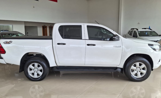 Toyota Hilux CD 4x4 2.8 Diesel Mec. 2019 Diesel-5