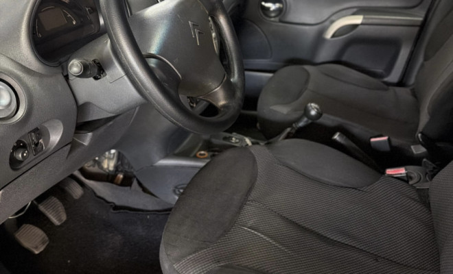 Citroën C3 GLX 1.4/ GLX Sonora 1.4 Flex 8V 5p 2011 Flex-6