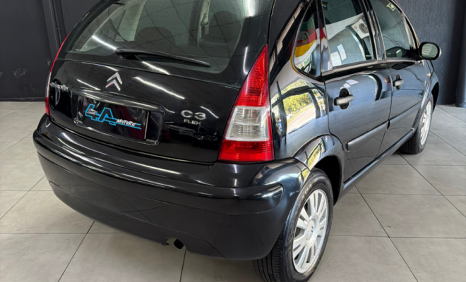 Citroën C3 GLX 1.4/ GLX Sonora 1.4 Flex 8V 5p 2011 Flex-10