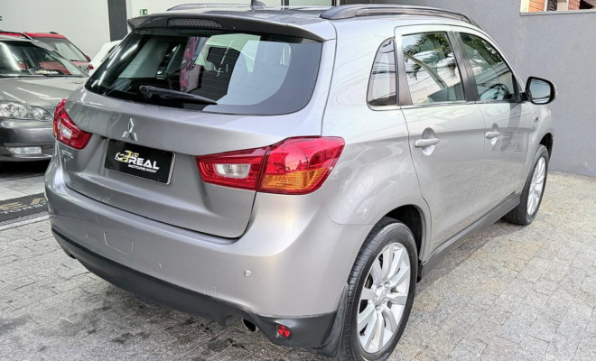 Mitsubishi ASX 2.0 16V 4x4 160cv Aut. 2016 Gasolina-12