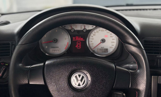 VW - VolksWagen Golf Sportline 1.6 Mi Total Flex 8V 4p 2011 Flex-5