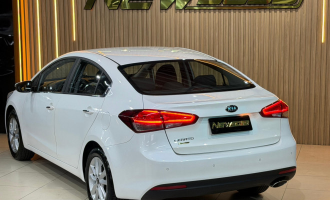 Kia Motors Cerato 1.6 16V  Flex  Aut. 2018 Flex-4