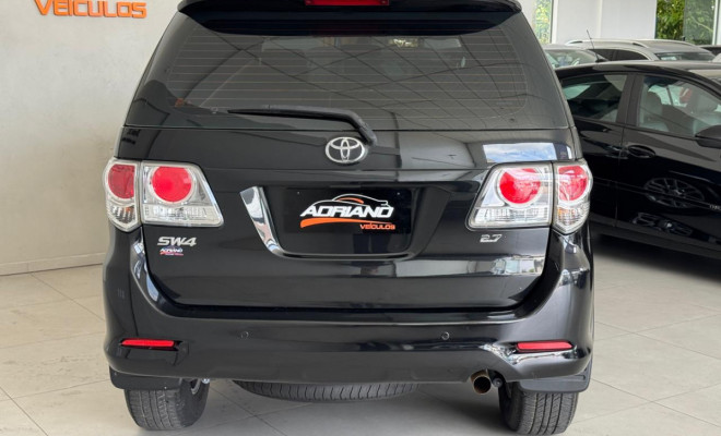 HILUX SW4 SR 2.7 Aut. 2014 - Completíssima e Pronta pra Família ou Trabalho!-1