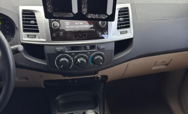 HILUX SW4 SR 2.7 Aut. 2014 - Completíssima e Pronta pra Família ou Trabalho!-11