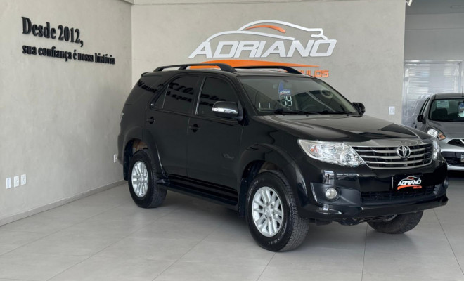 HILUX SW4 SR 2.7 Aut. 2014 - Completíssima e Pronta pra Família ou Trabalho!-18