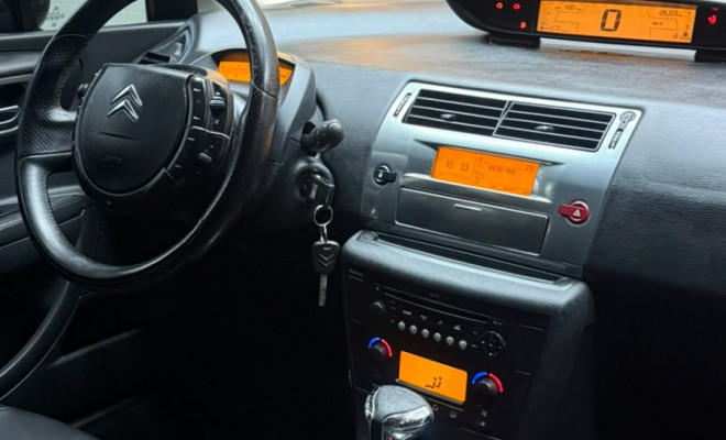 Citroën C4 PAL.Excl/Excl(Tech.) 2.0/2.0 Flex Aut 2011-8
