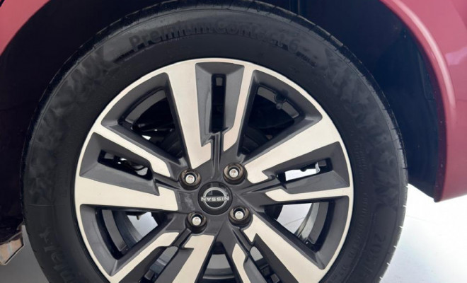 VERSA Advance 1.6 Aut. 2024 - Só 30 Mil Km, com Garantia de Fábrica!-3